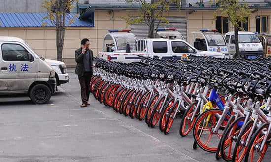 共享单车扎堆出现需考虑城市容纳量:乱停乱放仍是难题