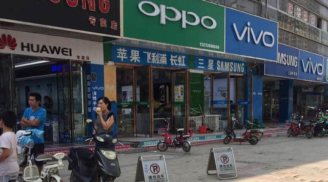 OPPO、vivo盛世危言:中国手机业新贵会从巅峰走向低谷吗?