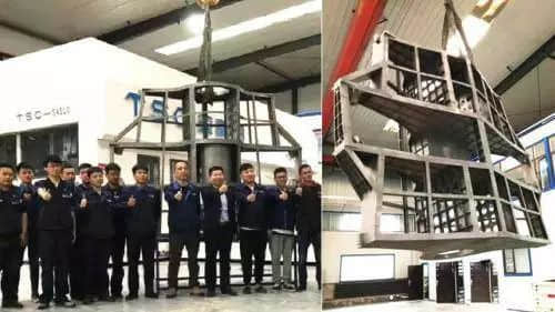 终于来了！暗剑无人机亮相，或有AI辅助作战，为中国六代机铺路