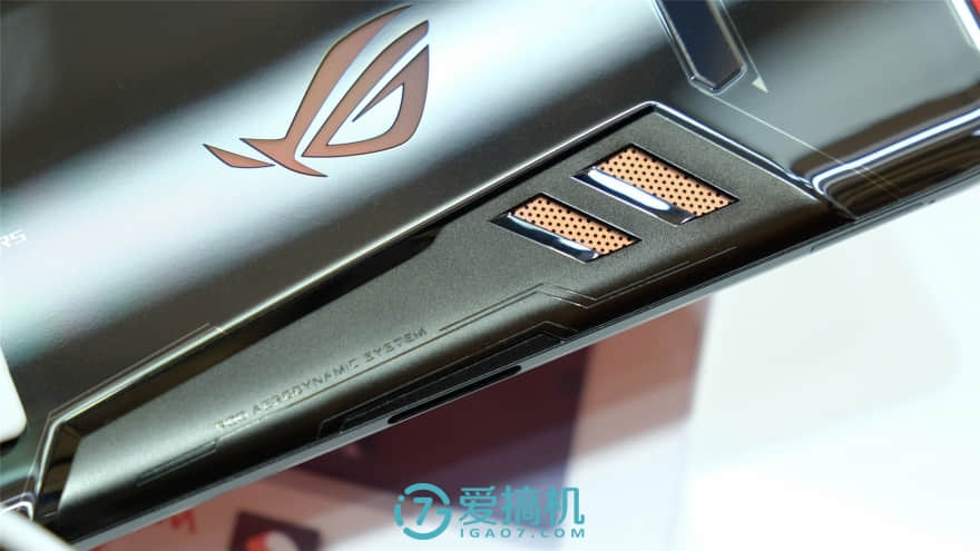 败家之眼 华硕ROG Phone游戏手机上手体验