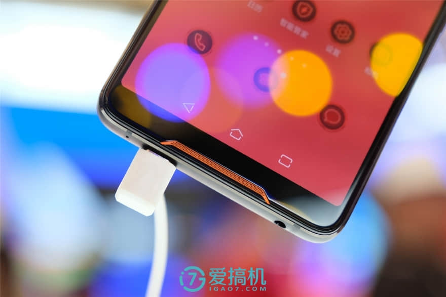 败家之眼 华硕ROG Phone游戏手机上手体验